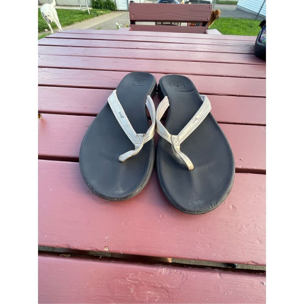 Reef Gold Flip Flops - Picture 2 of 5